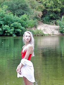 My Gf Posing For Me At Lake