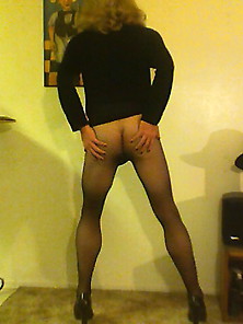 Seamless Sissy Hose