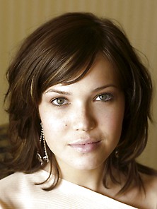 Mandy Moore X