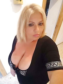 Curvy Italian Maria