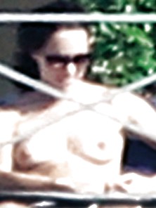 Kate Middleton - Naked Candids (Full Set)