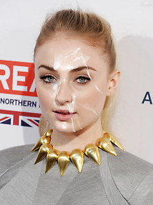 Sophie Turner Hot