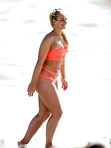 Sabine Lisicki - Thick Body