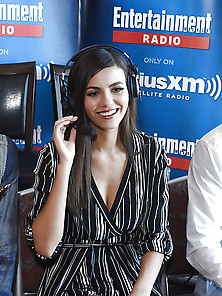 Victoria Justice At Comic-Con 2016