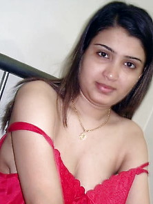 Desi Indian Ruby Hot Pics