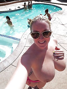 Sun Boobs (61)