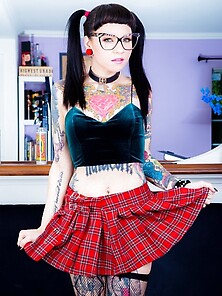 Nerdy Goth Babe Flashes