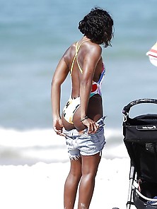 Kelly Rowland Ass