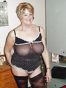 Hot Granny And Mature 10