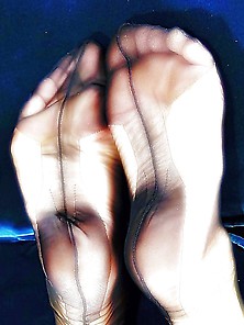 Sweet Noylon Feet