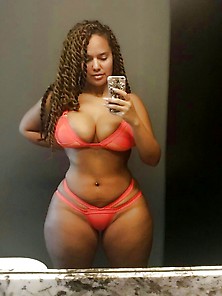 Curvy,  Thick And Big Girls In Bikinis - Set 49