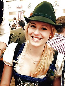 Sexy Dirndl 1