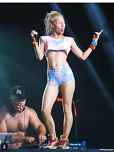 Yolandi Visser Nude