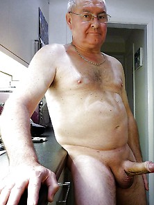 Daddys Nude 2