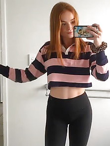 Redhead Aussie Dancer Eliza