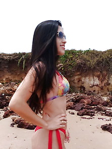 Novinha Morena Peituda Evelin