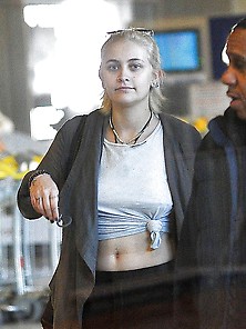 Paris Jackson Shopping O&a In Paris (1-17-17)