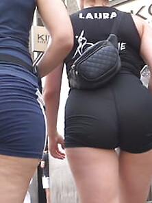 Big Asses In Domyos Short Tights