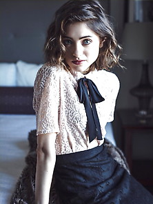 Natalia Dyer