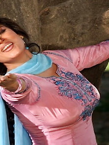 Hina Shaheen