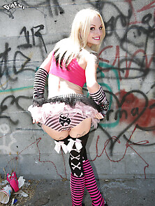 Tantalizing babe loves black and pink so she gets BBCs in her fl