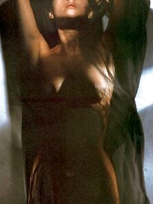 Monica Bellucci Nude