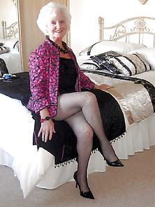 Sexy Granny Milf