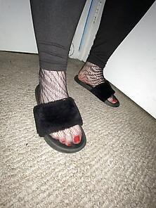 Leggings And Slides