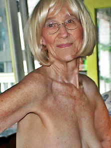 Sexy Granny, S