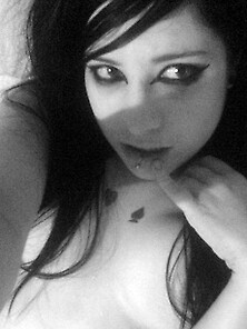 Naughty Naked Emo Girlfriend Selfshooting