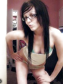 Emo Babe Sucking And Masturbating