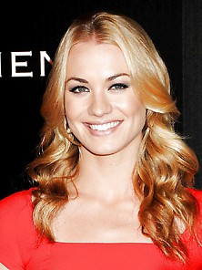 Yvonne Strahovski Xx